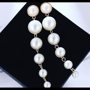 NEW Trendy Pearl Tear Drop Earring
